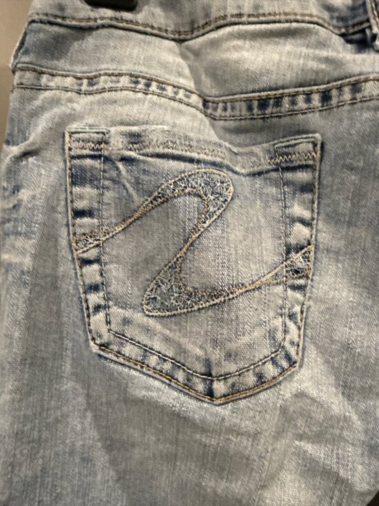 Silver Jeans Co. Tuesday Womens Size W29 Blue Low Rise Denim Jeans Capri 28x33 - Picture 4 of 5